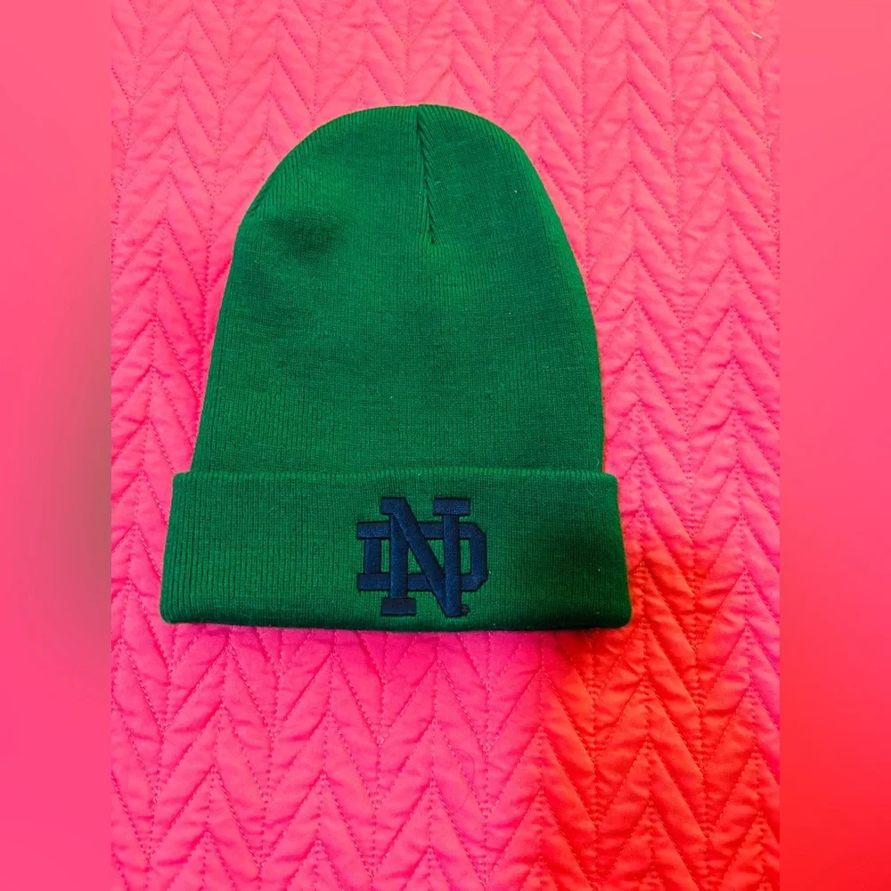LOGOfit Notre Dame Kelly Green Beanie with Navy Logo